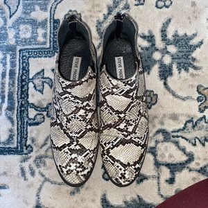 Steve Madden snake skin boots